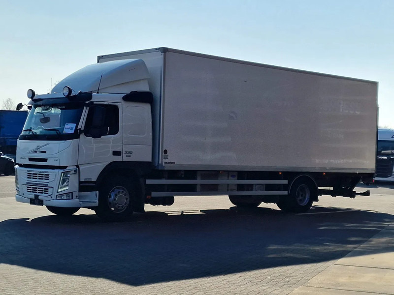 Volvo FM 330 4x2 - Carrier MT 18 Frigo - Loadlift - Full air - Sleepercab - Camião frigorífico: foto 3 Volvo FM 330 4x2 - Carrier MT 18 Frigo - Loadlift - Full air - Sleepercab - Camião frigorífico: foto 3