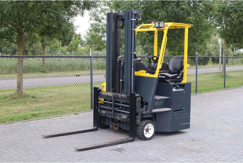 Combilift CB3000 | 2.5 TON | 6 METER | TRIPLEX | SIDESHIFT - Empilhador de 4 vias: foto 2 Combilift CB3000 | 2.5 TON | 6 METER | TRIPLEX | SIDESHIFT - Empilhador de 4 vias: foto 2