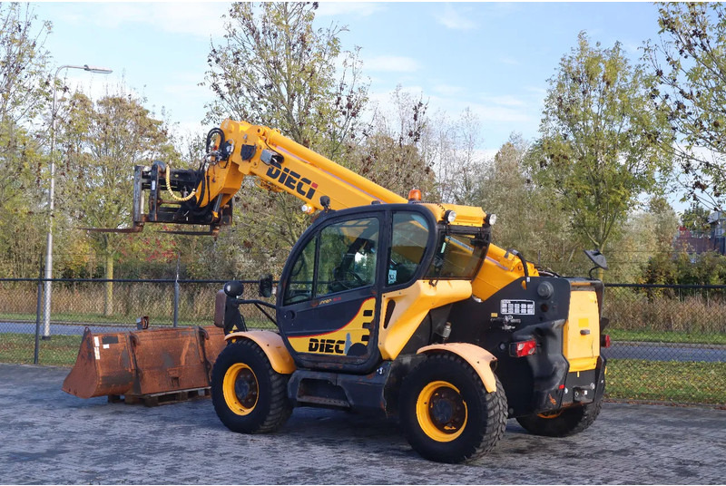 Dieci RUNNER 40.13 | HYDR. FORKS | BUCKET - Empilhador telescópico: foto 3 Dieci RUNNER 40.13 | HYDR. FORKS | BUCKET - Empilhador telescópico: foto 3