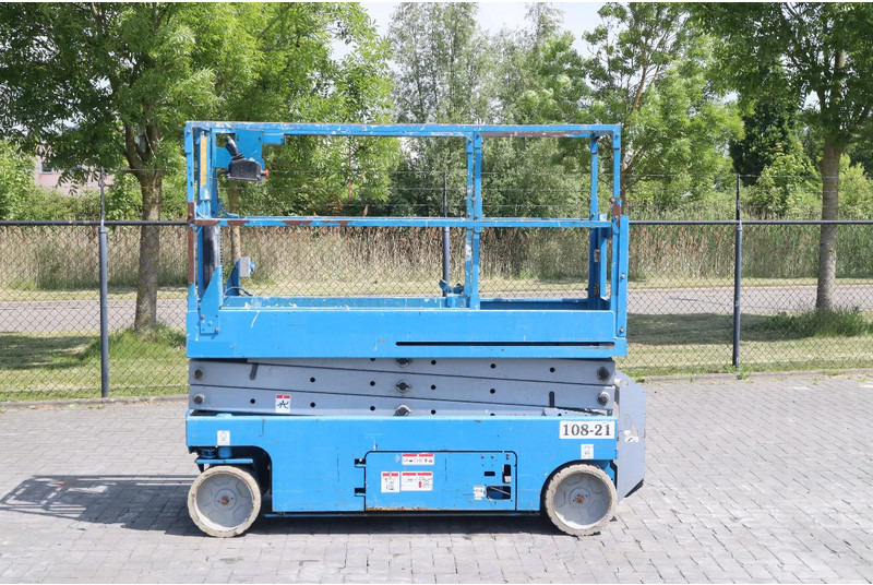 Genie GS-2032 | 8 METER | 363 KG - Plataforma de Tijera/ Plataforma de tesoura: foto 1 Genie GS-2032 | 8 METER | 363 KG - Plataforma de Tijera/ Plataforma de tesoura: foto 1