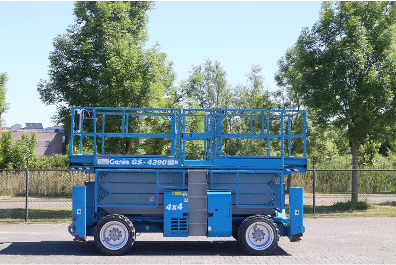 Genie GS-4390 RT | 15 METER | 680 KG - Plataforma de Tijera/ Plataforma de tesoura: foto 1 Genie GS-4390 RT | 15 METER | 680 KG - Plataforma de Tijera/ Plataforma de tesoura: foto 1