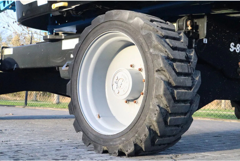 Plataforma articulada Genie S-80 J | 26.5 METER | 300 KG | LOW HOURS: foto 14 Plataforma articulada Genie S-80 J | 26.5 METER | 300 KG | LOW HOURS: foto 14