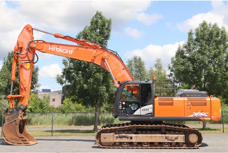 Hitachi ZX350LC-6 | GOOD UNDERCARRIAGE | BUCKET | HAMMERLINES - Escavadora de rastos: foto 1 Hitachi ZX350LC-6 | GOOD UNDERCARRIAGE | BUCKET | HAMMERLINES - Escavadora de rastos: foto 1