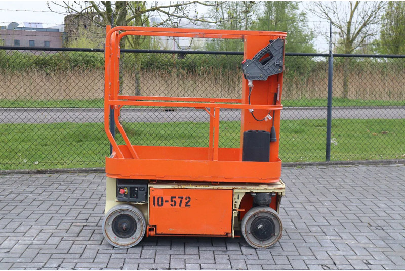 JLG 1230 ES | 5.6 METER | 230 KG - Plataforma aérea: foto 1 JLG 1230 ES | 5.6 METER | 230 KG - Plataforma aérea: foto 1