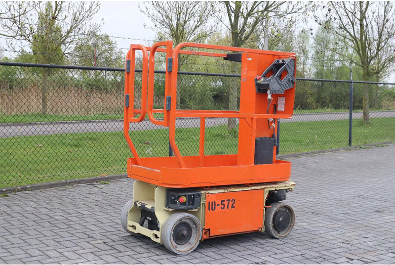 JLG 1230 ES | 5.6 METER | 230 KG - Plataforma aérea: foto 2 JLG 1230 ES | 5.6 METER | 230 KG - Plataforma aérea: foto 2