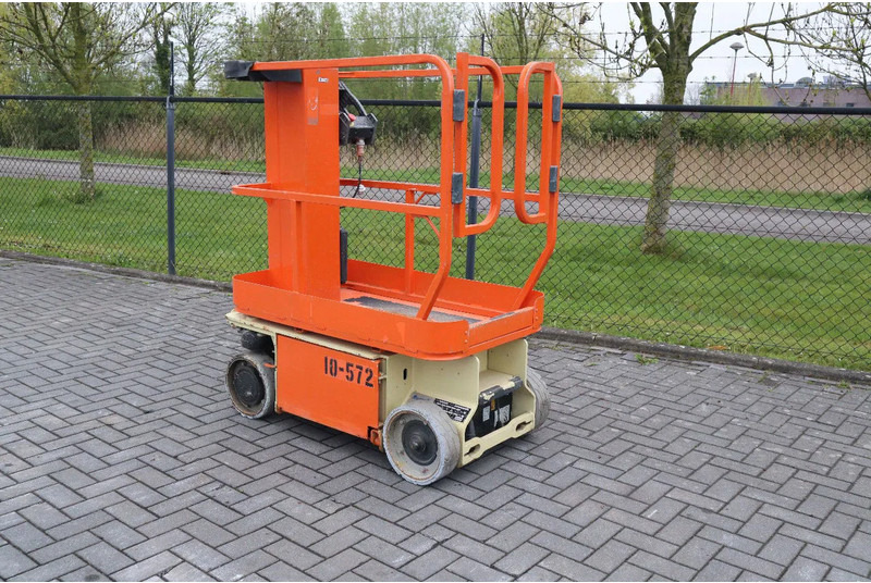 JLG 1230 ES | 5.6 METER | 230 KG - Plataforma aérea: foto 5 JLG 1230 ES | 5.6 METER | 230 KG - Plataforma aérea: foto 5
