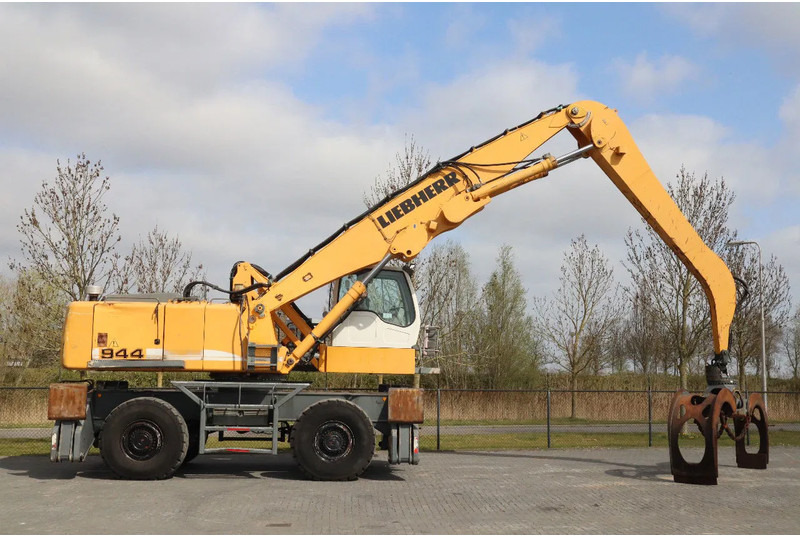 Liebherr A944 C HD | LOG GRAPPLE | HOLZGREIFER | TIMBER - Manipulador de material: foto 4 Liebherr A944 C HD | LOG GRAPPLE | HOLZGREIFER | TIMBER - Manipulador de material: foto 4