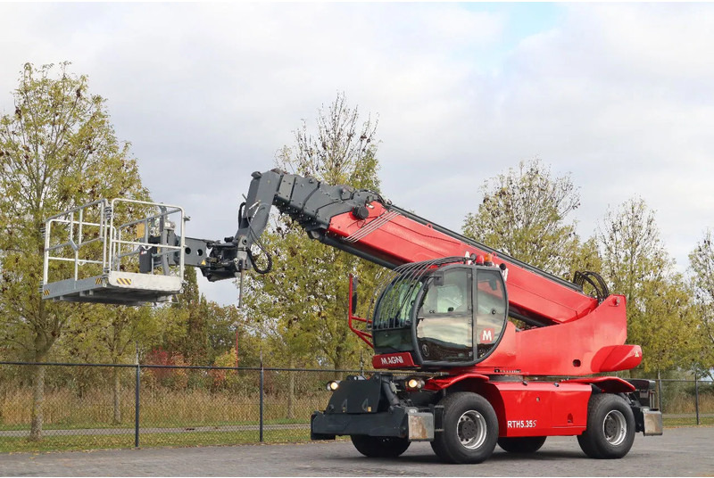 MAGNI RTH 5.35 S-M/C | WORKING PLATFORM | REMOTE | GOOD CONDITION - Empilhador telescópico: foto 2 MAGNI RTH 5.35 S-M/C | WORKING PLATFORM | REMOTE | GOOD CONDITION - Empilhador telescópico: foto 2