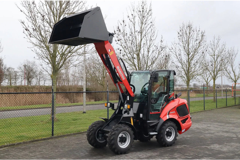 Manitou MLA 5-50 H | BUCKET | QUICK COUPLER | NEW UNUSED - Pá carregadora de rodas: foto 2 Manitou MLA 5-50 H | BUCKET | QUICK COUPLER | NEW UNUSED - Pá carregadora de rodas: foto 2