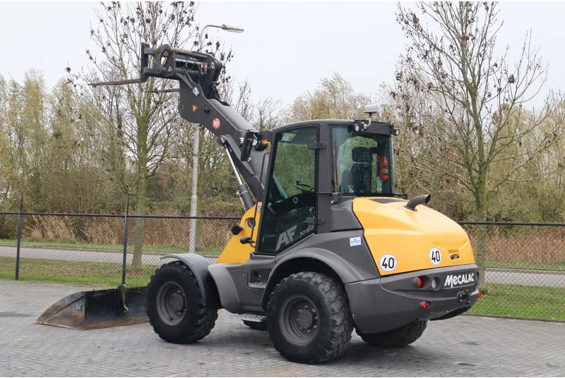 Mecalac AF 1050 | BUCKET | FORKS | HYDR. QUICK COUPLER - Pá carregadora de rodas: foto 3 Mecalac AF 1050 | BUCKET | FORKS | HYDR. QUICK COUPLER - Pá carregadora de rodas: foto 3