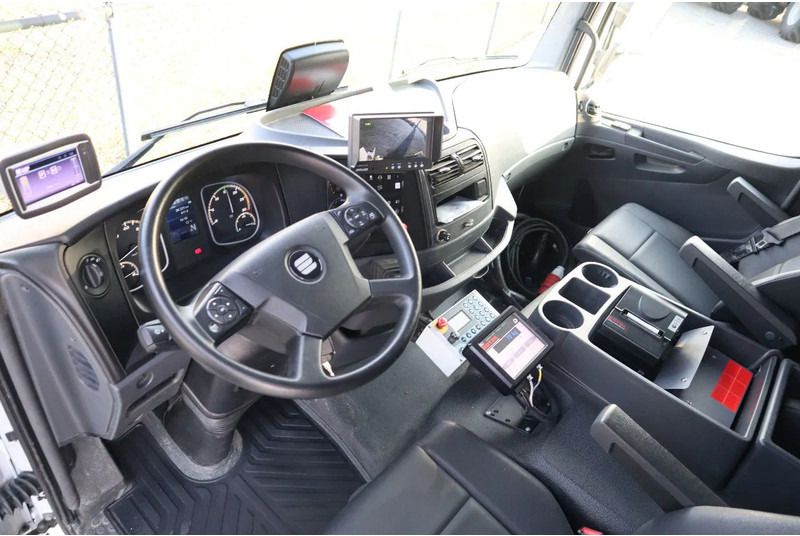 Caminhão de lixo Mercedes-Benz Atego 1313 | FULL ELECTRIC | GEESINK | EXCELLENT CONDITION: foto 15 Caminhão de lixo Mercedes-Benz Atego 1313 | FULL ELECTRIC | GEESINK | EXCELLENT CONDITION: foto 15