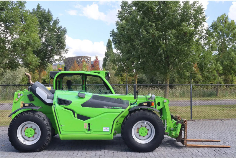 Merlo TF33.7-115LC TURBOFARMER | 40KM/H | BSS | FORKS | BUCKET - Empilhador telescópico: foto 4 Merlo TF33.7-115LC TURBOFARMER | 40KM/H | BSS | FORKS | BUCKET - Empilhador telescópico: foto 4