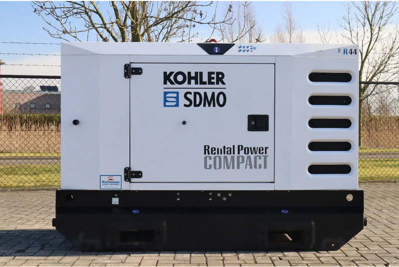 SDMO R44C3 | 44 KVA | GOOD WORKING - Gerador elétrico: foto 1 SDMO R44C3 | 44 KVA | GOOD WORKING - Gerador elétrico: foto 1
