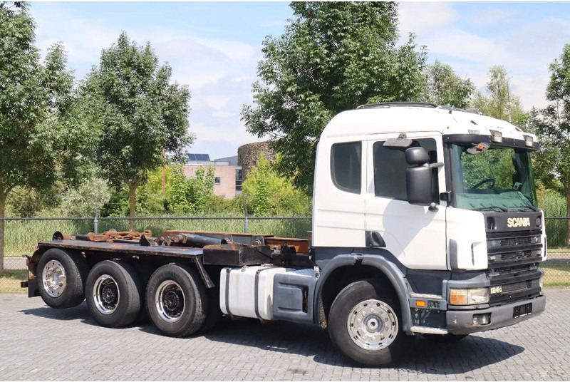 Scania P124-420 | 8X4 | HOOKLIFT | MANUAL | BIG AXLES | EURO 3 - Camião polibenne: foto 3 Scania P124-420 | 8X4 | HOOKLIFT | MANUAL | BIG AXLES | EURO 3 - Camião polibenne: foto 3