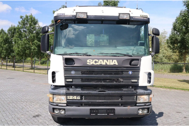 Scania P124-420 | 8X4 | HOOKLIFT | MANUAL | BIG AXLES | EURO 3 - Camião polibenne: foto 2 Scania P124-420 | 8X4 | HOOKLIFT | MANUAL | BIG AXLES | EURO 3 - Camião polibenne: foto 2