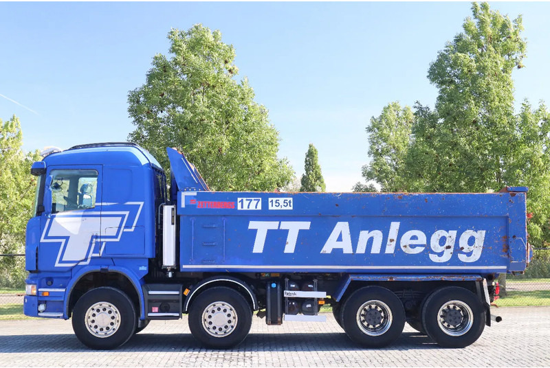Scania R500 V8 | 8X4 | RETARDER | BIG AXLES | FULL STEEL | EURO 5 - Camião basculante: foto 4 Scania R500 V8 | 8X4 | RETARDER | BIG AXLES | FULL STEEL | EURO 5 - Camião basculante: foto 4