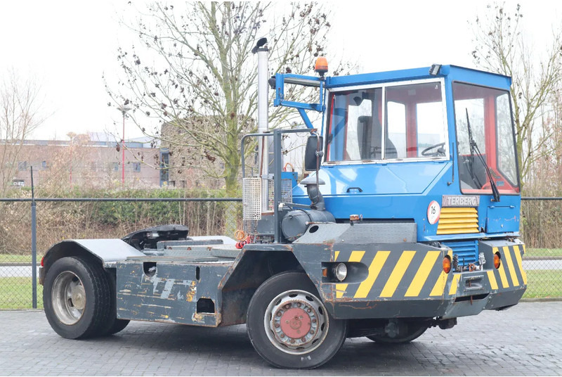 Terberg RT 20 | 4X4 | TERMINAL TRACTOR | DUTCH REG. - Tractor de terminal: foto 4 Terberg RT 20 | 4X4 | TERMINAL TRACTOR | DUTCH REG. - Tractor de terminal: foto 4