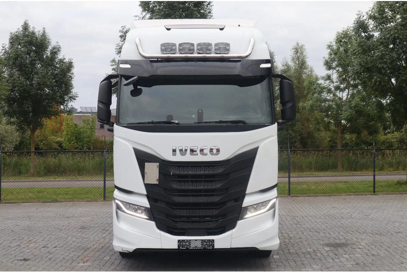 Iveco S-WAY 570 6X2 | RETARDER | EURO 6 - Tractor: foto 2 Iveco S-WAY 570 6X2 | RETARDER | EURO 6 - Tractor: foto 2