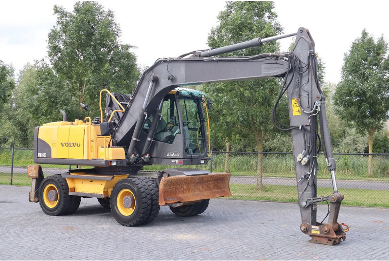 Volvo EW160 C | QUICK COUPLER | ELEVATING CABIN | UMSCHLAG - Escavadeira de rodas: foto 5 Volvo EW160 C | QUICK COUPLER | ELEVATING CABIN | UMSCHLAG - Escavadeira de rodas: foto 5