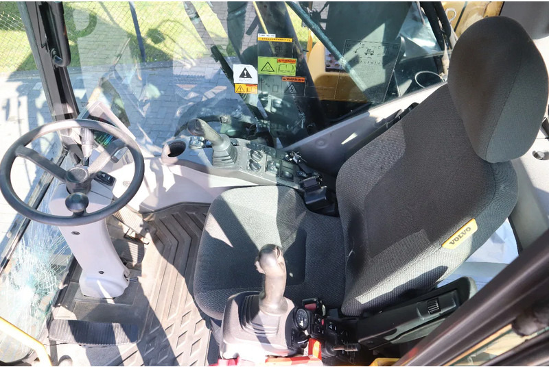 Manipulador de material Volvo EW160C | EW 160 C | LIFT CAB | DOZERBLADE | QUICK COUPLER: foto 16 Manipulador de material Volvo EW160C | EW 160 C | LIFT CAB | DOZERBLADE | QUICK COUPLER: foto 16