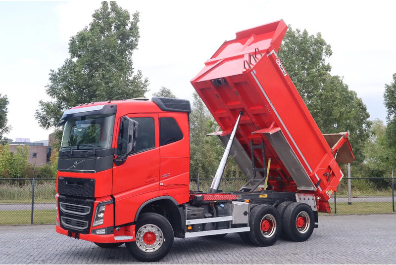 Volvo FH 540 | 6X4 - 6X2 | TANDEMLIFT | RETARDER | BIG AXLES | EURO 6 - Camião basculante: foto 1 Volvo FH 540 | 6X4 - 6X2 | TANDEMLIFT | RETARDER | BIG AXLES | EURO 6 - Camião basculante: foto 1