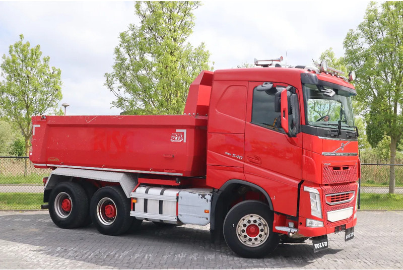 Volvo FH 540 | 6X4 | TANDEMLIFT | BIG AXLES | RETARDER | EURO 6 - Camião basculante: foto 3 Volvo FH 540 | 6X4 | TANDEMLIFT | BIG AXLES | RETARDER | EURO 6 - Camião basculante: foto 3