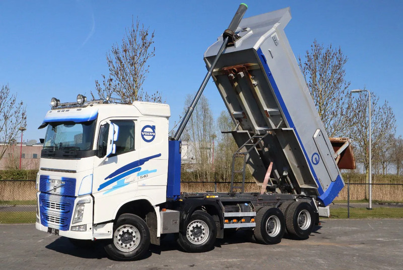 Volvo FH 540 | 8X4 | TANDEMLIFT | RETARDER | BIG AXLES | EURO 6 - Camião basculante: foto 1 Volvo FH 540 | 8X4 | TANDEMLIFT | RETARDER | BIG AXLES | EURO 6 - Camião basculante: foto 1