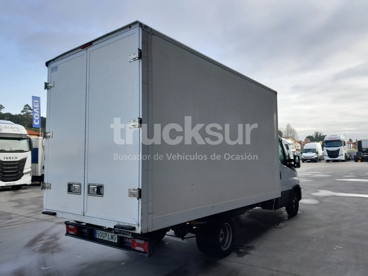 IVECO DAILY 35C16H - Carrinha de contentor: foto 3 IVECO DAILY 35C16H - Carrinha de contentor: foto 3