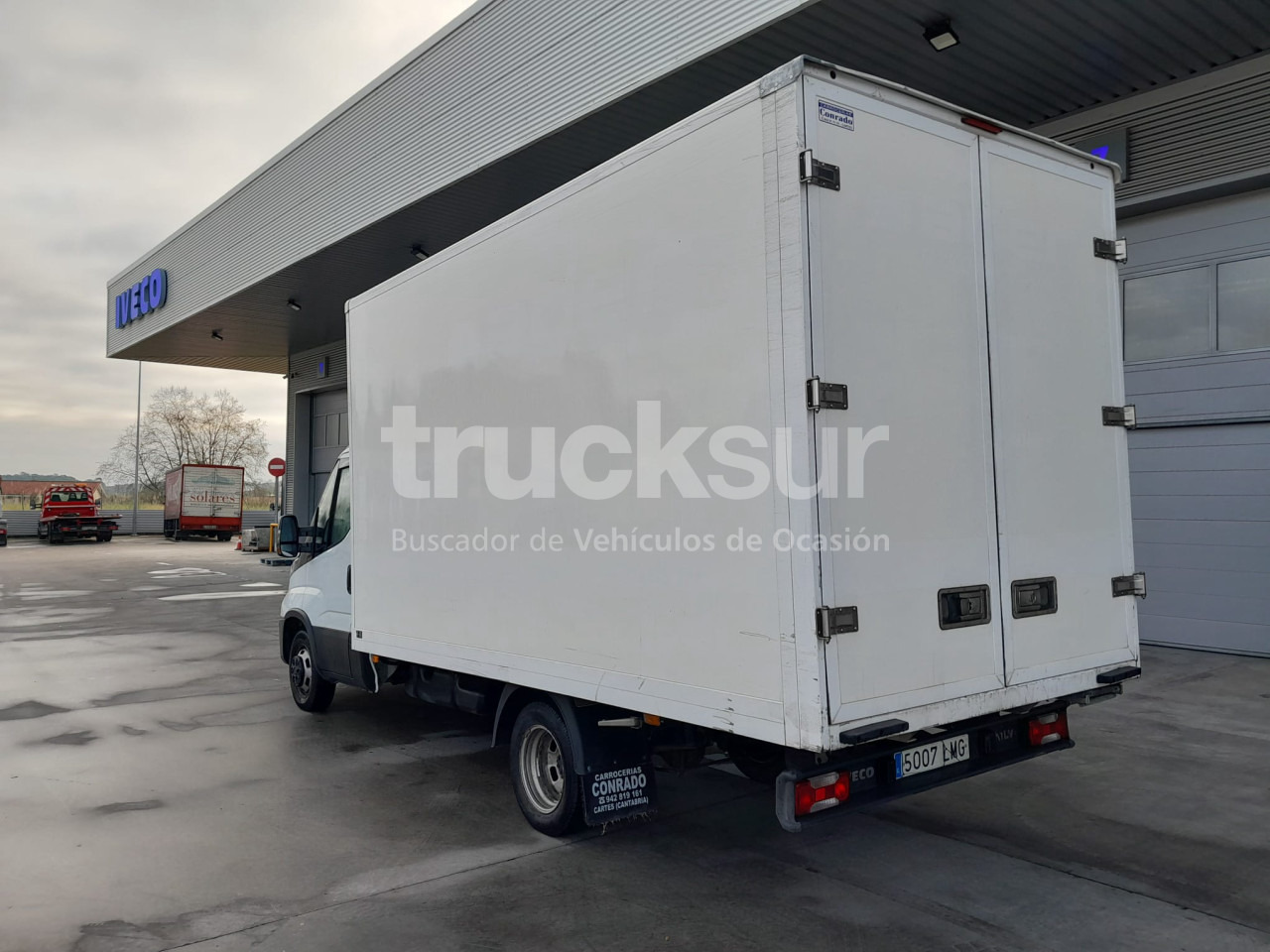 IVECO DAILY 35C16H - Carrinha de contentor: foto 4 IVECO DAILY 35C16H - Carrinha de contentor: foto 4