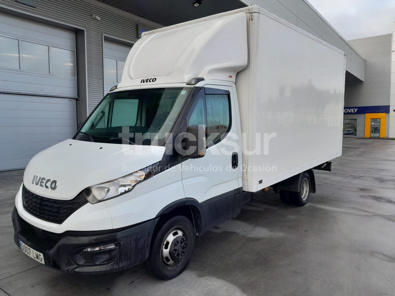 IVECO DAILY 35C16H - Carrinha de contentor: foto 1 IVECO DAILY 35C16H - Carrinha de contentor: foto 1