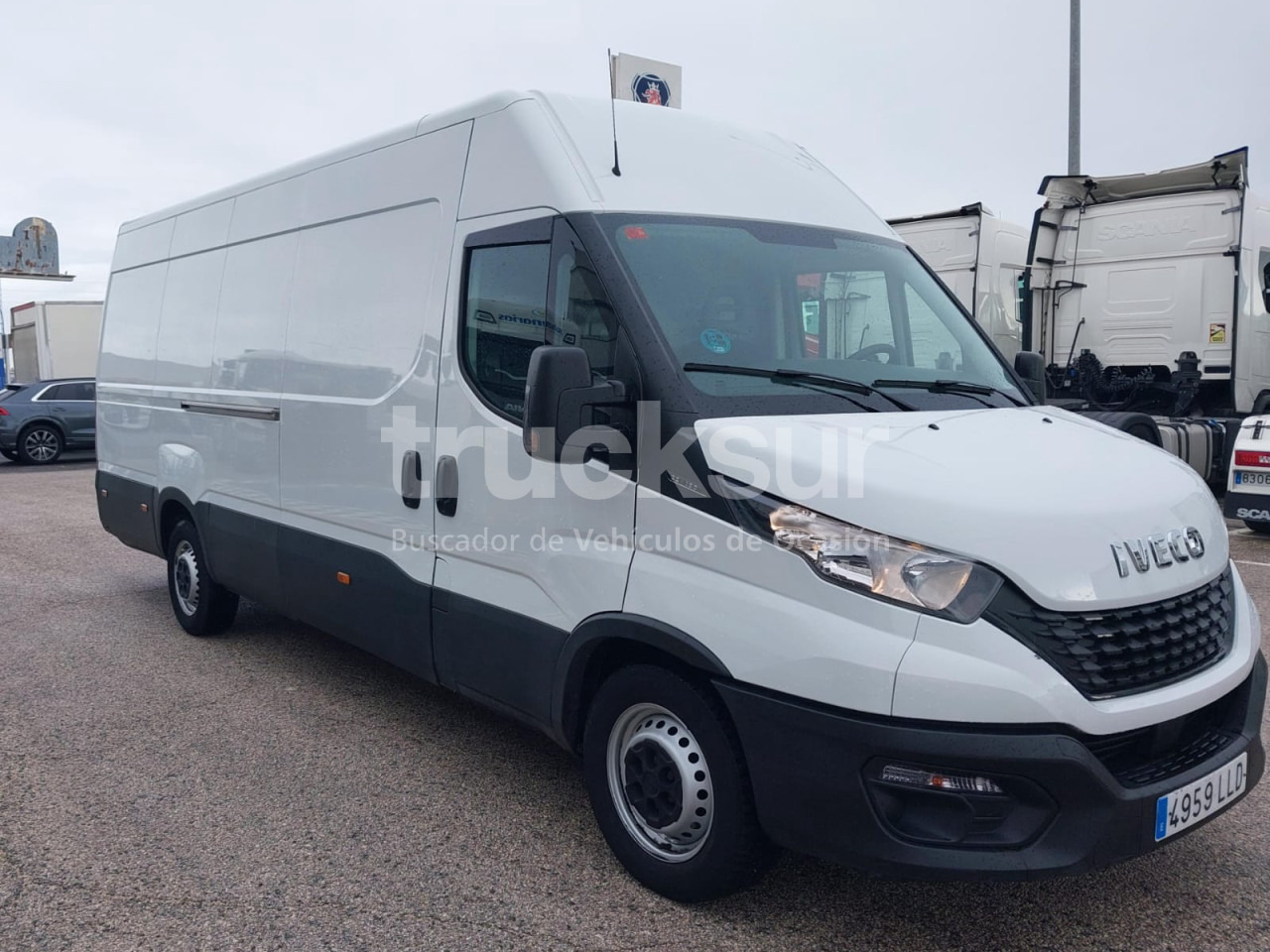 IVECO DAILY 35S16 - Carrinha de contentor: foto 2 IVECO DAILY 35S16 - Carrinha de contentor: foto 2