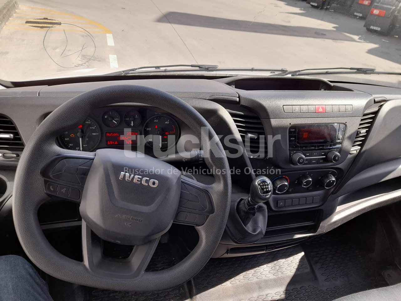 IVECO DAILY 35S16 - Carrinha de contentor: foto 5 IVECO DAILY 35S16 - Carrinha de contentor: foto 5
