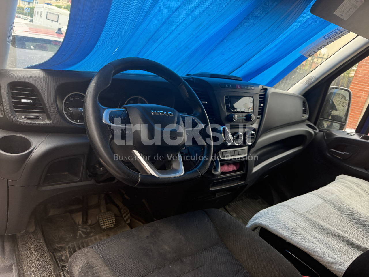 IVECO DAILY 35S16 - Carrinha de contentor: foto 5 IVECO DAILY 35S16 - Carrinha de contentor: foto 5