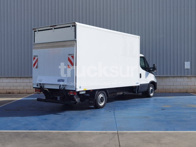 IVECO DAILY 35S16H - Carrinha de contentor: foto 3 IVECO DAILY 35S16H - Carrinha de contentor: foto 3
