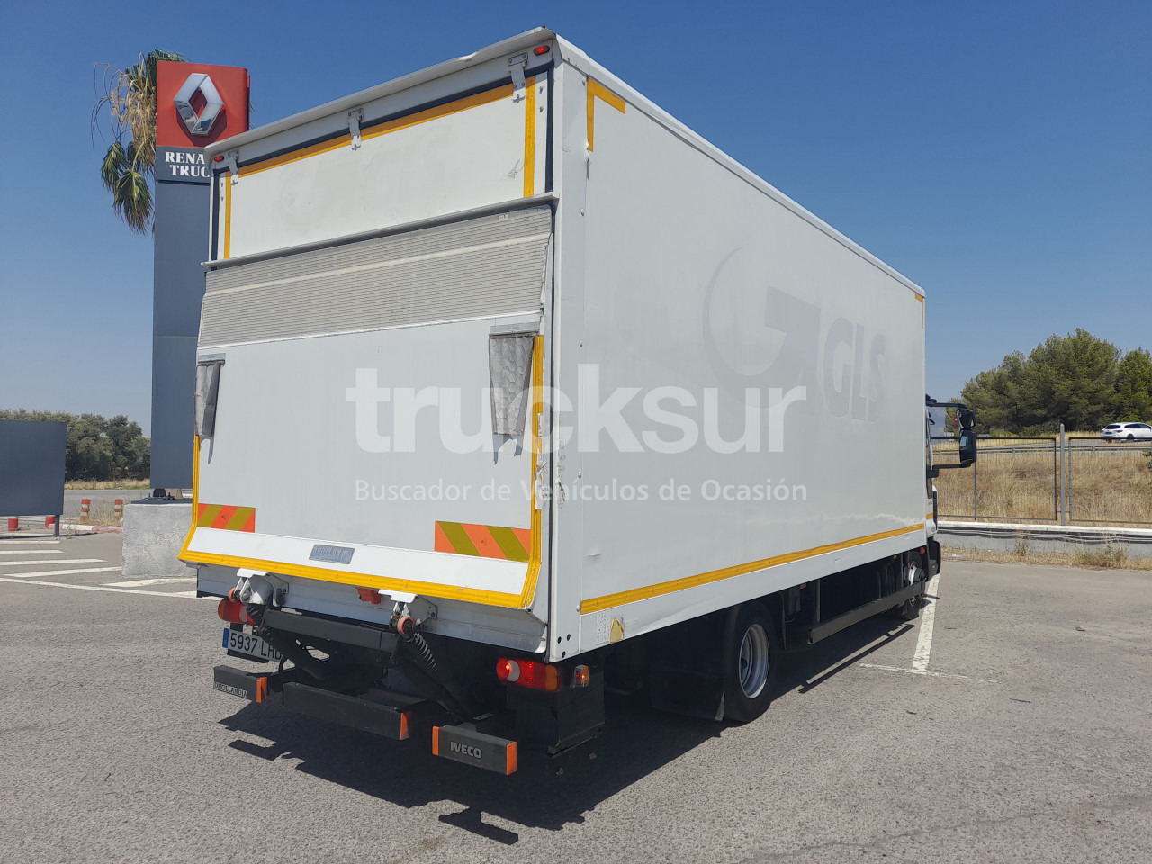 IVECO EUROCARGO 210.75 P/E - Camião furgão: foto 4 IVECO EUROCARGO 210.75 P/E - Camião furgão: foto 4