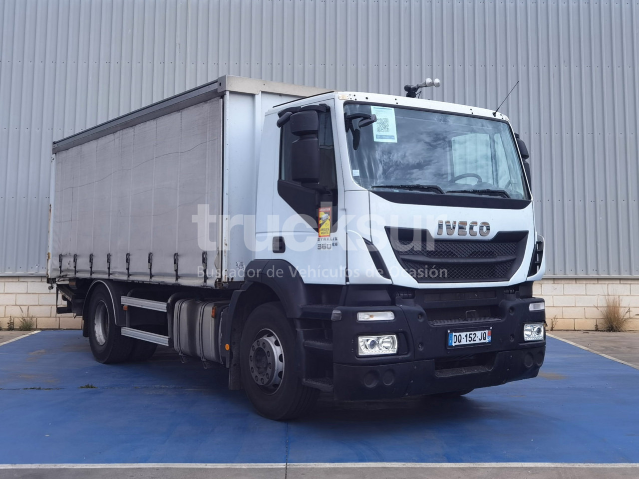 IVECO STRALIS AD190S36 - Camião de lona: foto 2 IVECO STRALIS AD190S36 - Camião de lona: foto 2