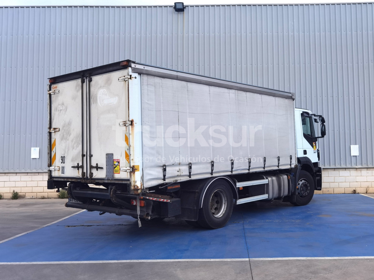 IVECO STRALIS AD190S36 - Camião de lona: foto 4 IVECO STRALIS AD190S36 - Camião de lona: foto 4