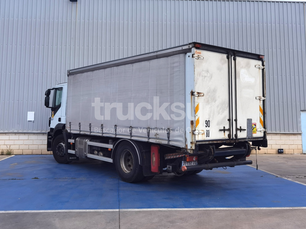 IVECO STRALIS AD190S36 - Camião de lona: foto 5 IVECO STRALIS AD190S36 - Camião de lona: foto 5