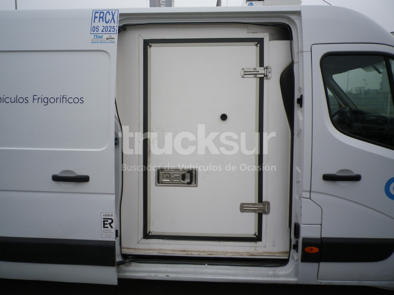 Carrinha frigorífica RENAULT 125.35 FRC-X: foto 8 Carrinha frigorífica RENAULT 125.35 FRC-X: foto 8