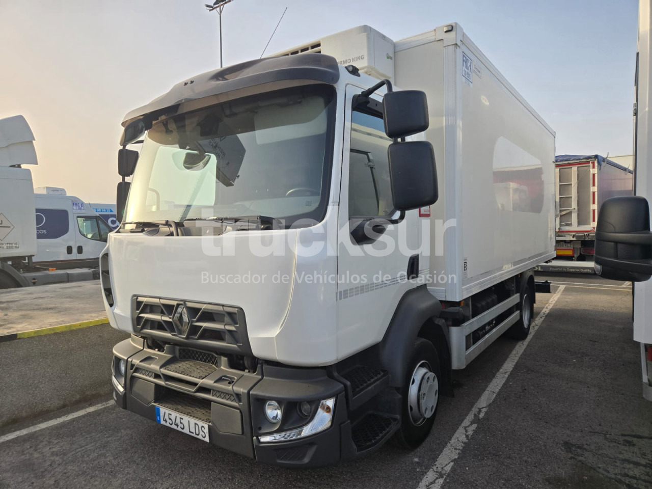 RENAULT D 12.240 FRC-X - Camião furgão: foto 1 RENAULT D 12.240 FRC-X - Camião furgão: foto 1