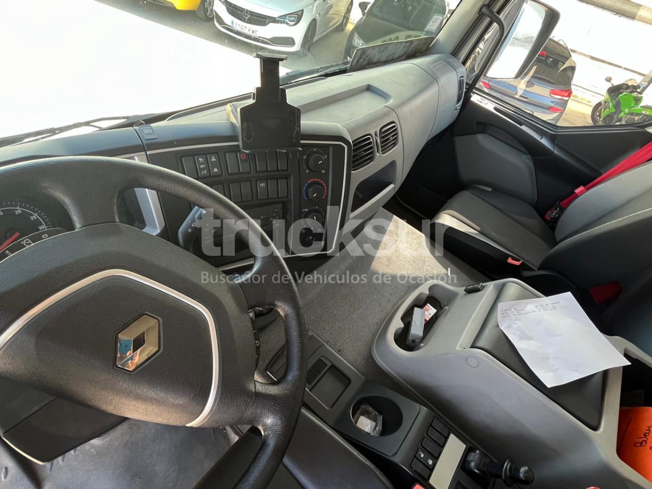 Camião de lona RENAULT D18.320: foto 10