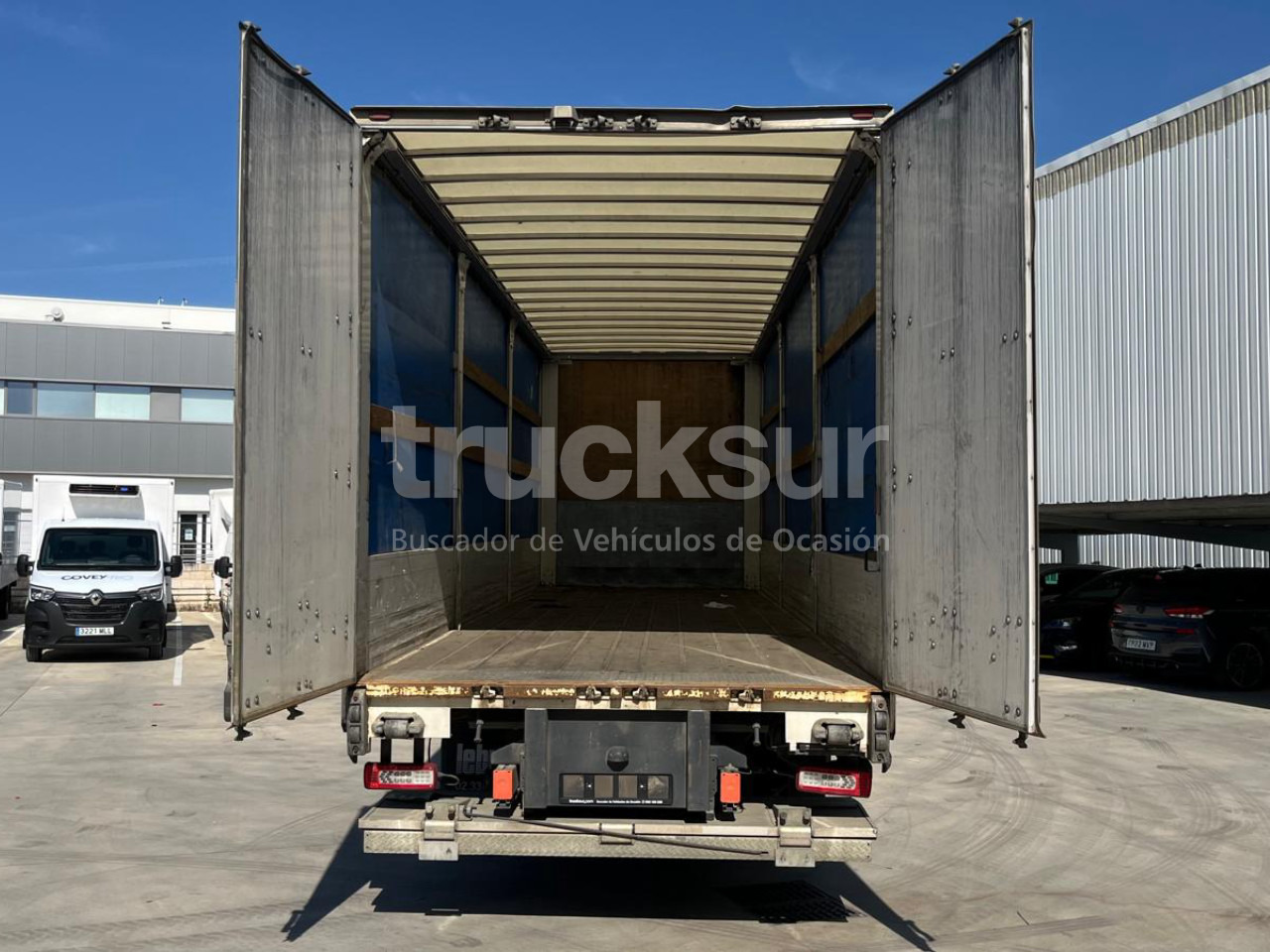 RENAULT D18.320 - Camião de lona: foto 5 RENAULT D18.320 - Camião de lona: foto 5