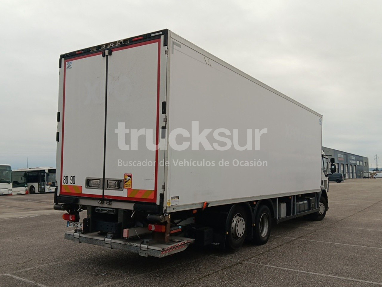 RENAULT D320 ejes 6x2*4 - Camião frigorífico: foto 5 RENAULT D320 ejes 6x2*4 - Camião frigorífico: foto 5