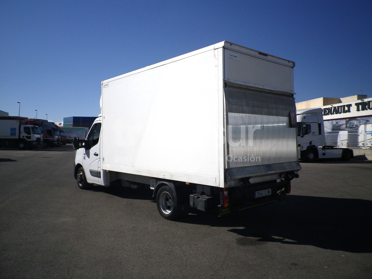 RENAULT MASTER 165.35 GV - Carrinha de contentor: foto 5 RENAULT MASTER 165.35 GV - Carrinha de contentor: foto 5
