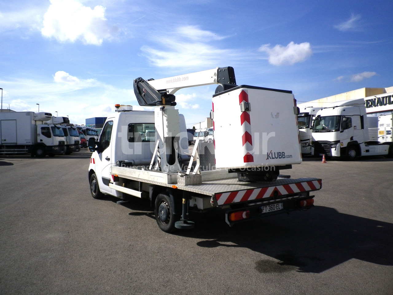 RENAULT MASTER L2 2.3 - Caminhão com plataforma aérea: foto 4 RENAULT MASTER L2 2.3 - Caminhão com plataforma aérea: foto 4