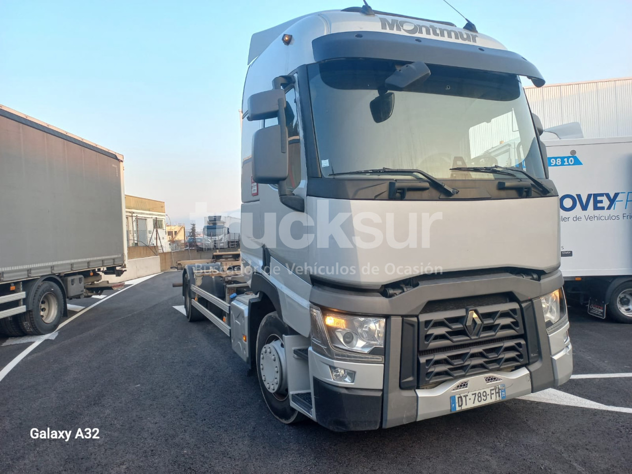 RENAULT T430 - Camião transportador de contêineres/ Caixa móvel: foto 2 RENAULT T430 - Camião transportador de contêineres/ Caixa móvel: foto 2