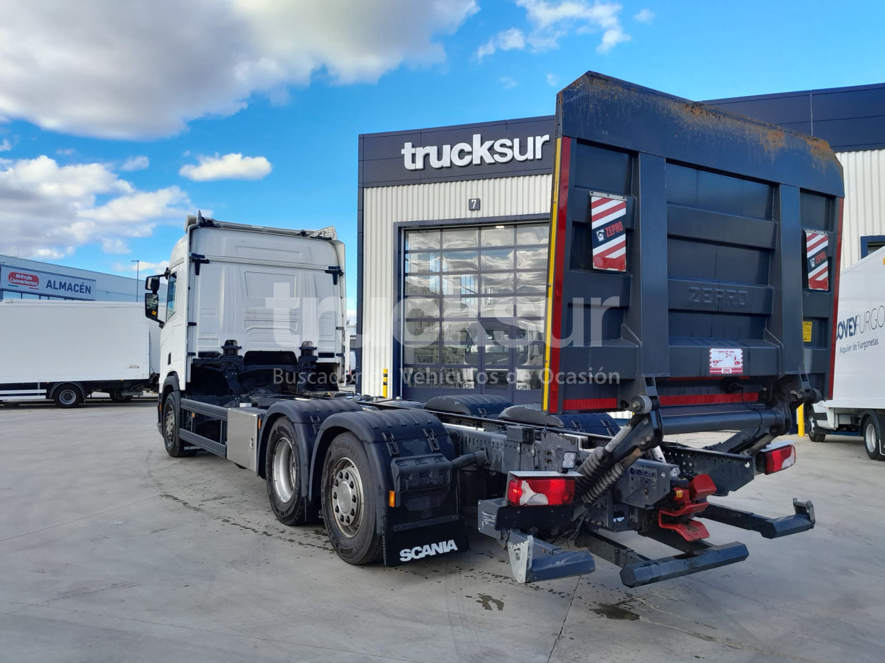 SCANIA R450.26 ejes 6x2*4 - Camião chassi: foto 3 SCANIA R450.26 ejes 6x2*4 - Camião chassi: foto 3
