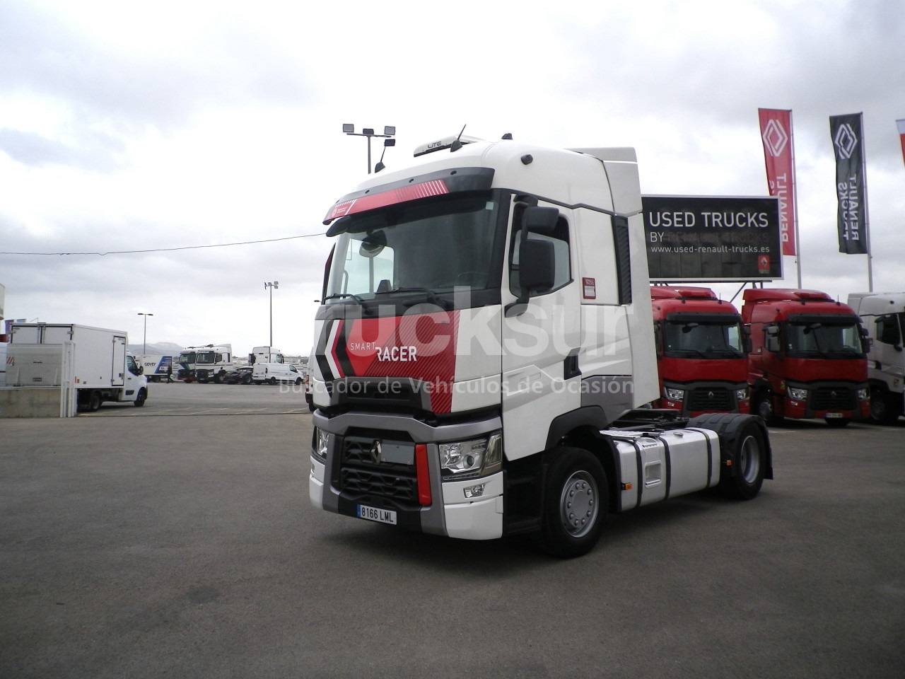 RENAULT T520 HIGH SLEEPER CAB - Tractor: foto 2 RENAULT T520 HIGH SLEEPER CAB - Tractor: foto 2