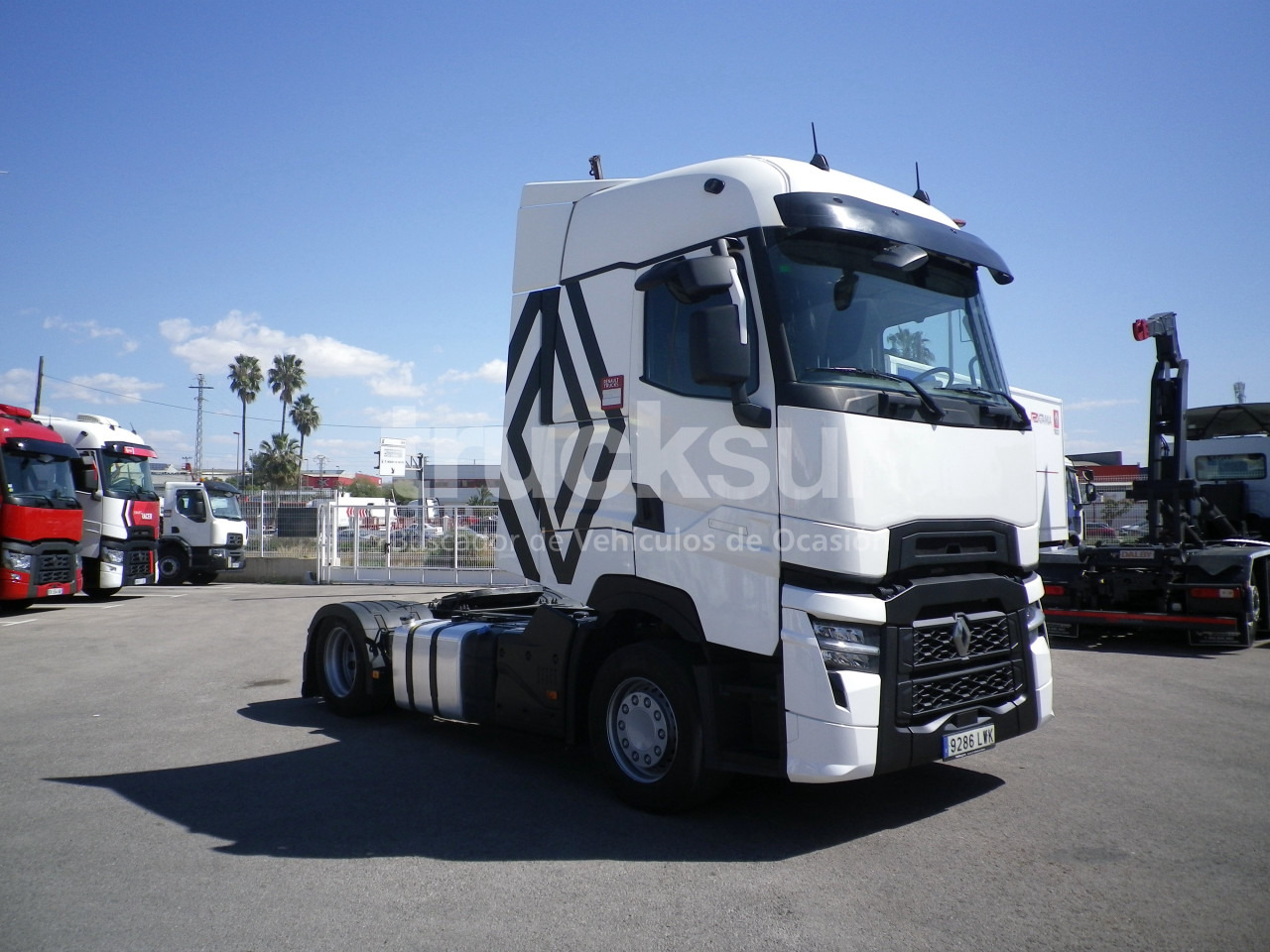 RENAULT T520 HIGH SLEEPER CAB - Tractor: foto 3 RENAULT T520 HIGH SLEEPER CAB - Tractor: foto 3