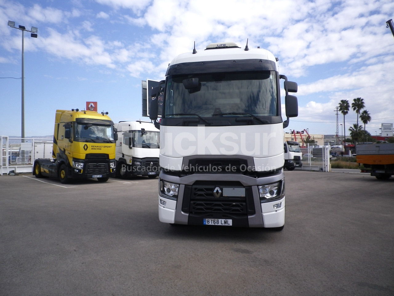 RENAULT T520 HIGH SLEEPER CAB - Tractor: foto 4 RENAULT T520 HIGH SLEEPER CAB - Tractor: foto 4